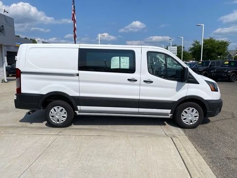 Used 2025 Ford Transit 250 Low Roof w/ Exterior Upgrade Package RWD image 2