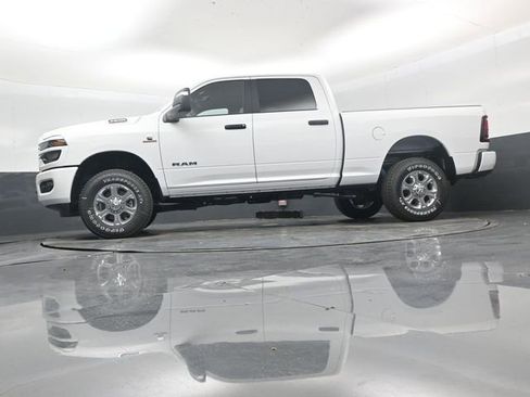 New 2026 RAM 2500 Big Horn AWD/4WD image 38