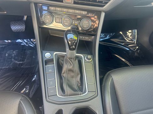 Used 2024 Volkswagen Jetta SE image 14