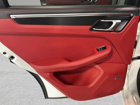 Used 2021 Porsche Macan GTS image 13