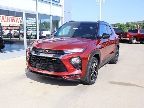 Used 2023 Chevrolet TrailBlazer RS w/ Sun and Liftgate Package AWD/4WD image 5
