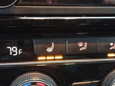 Used 2017 Volkswagen Jetta SEL image 37