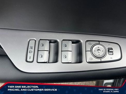 Used 2023 Hyundai Palisade Limited AWD/4WD image 12