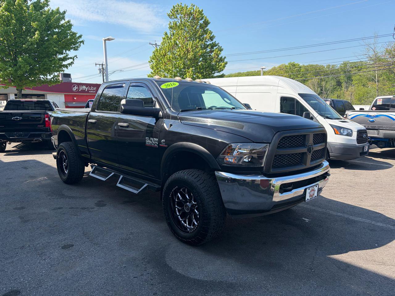 Used 2016 RAM 2500 Tradesman w/ Chrome Appearance Group AWD/4WD image 4