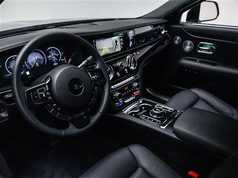 Used 2025 Rolls-Royce Ghost image 24