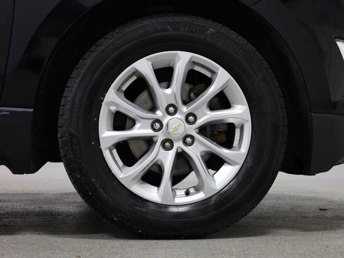 Used 2020 Chevrolet Equinox LT w/ Driver Convenience Package FWD image 12