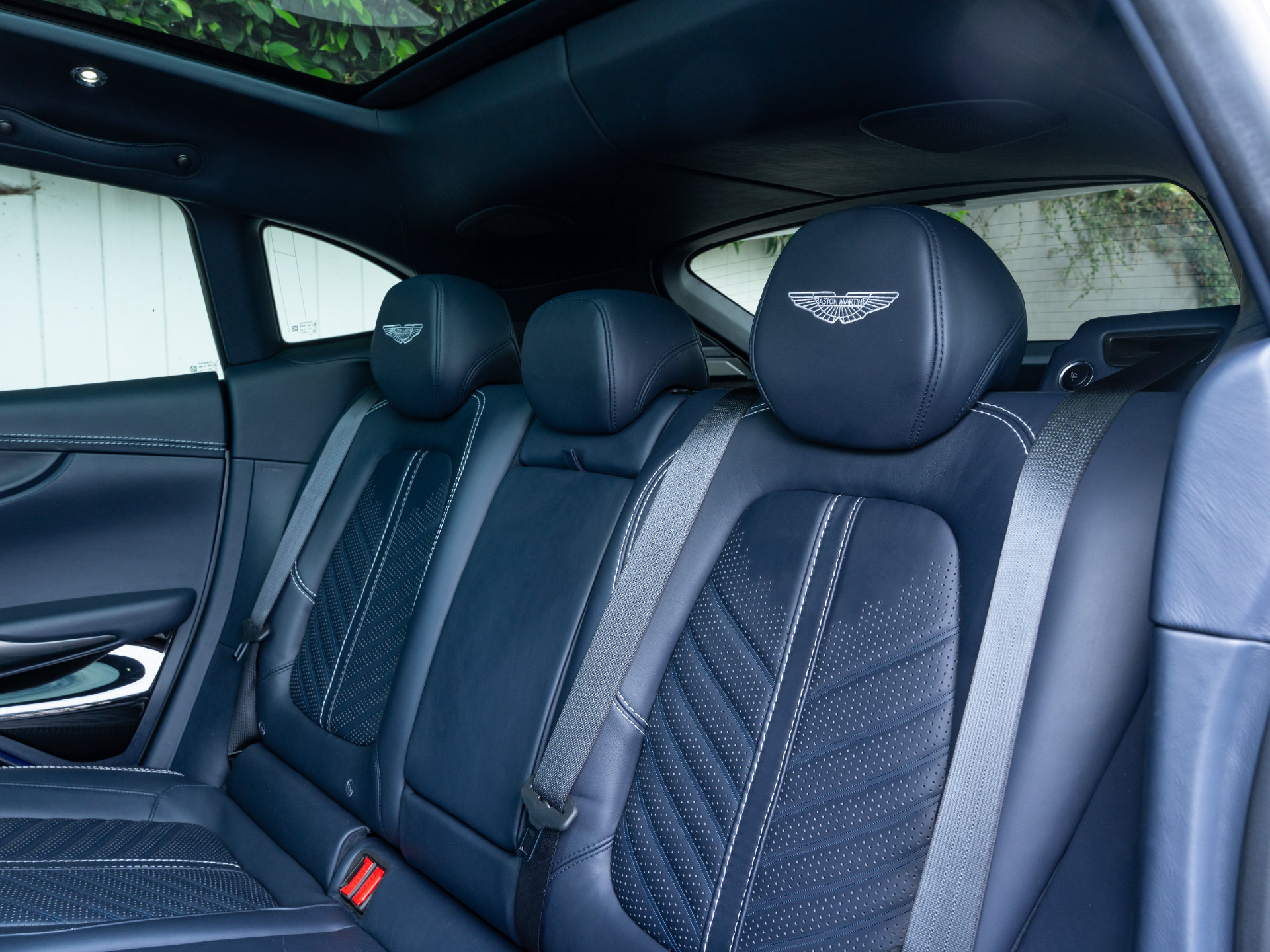 Used 2023 Aston Martin DBX 707 AWD/4WD image 38