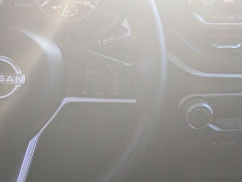 Used 2023 Nissan Altima 2.5 SV image 14