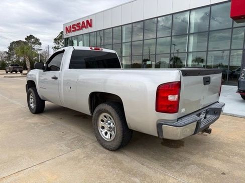 Used 2011 Chevrolet Silverado 1500 W/T image 3