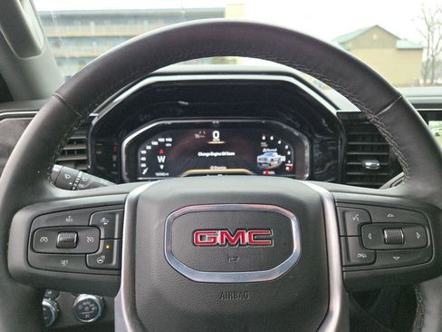 Used 2024 GMC Sierra 1500 Elevation image 30