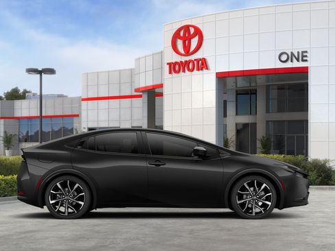 New 2026 Toyota Prius Plug-In Hybrid FWD image 81