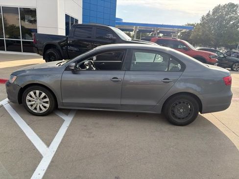 Used 2014 Volkswagen Jetta SE FWD image 8