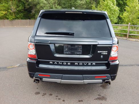 Used 2011 Land Rover Range Rover Sport HSE image 17