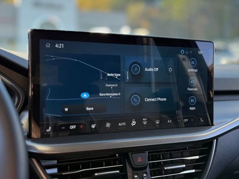 Used 2023 Ford Escape SE image 13