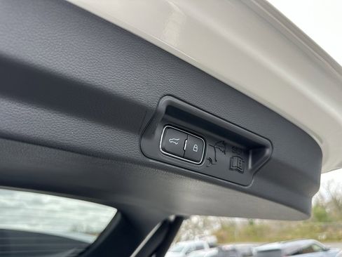 New 2026 Ford Explorer ST-Line w/ ST-Line Street Pack image 37