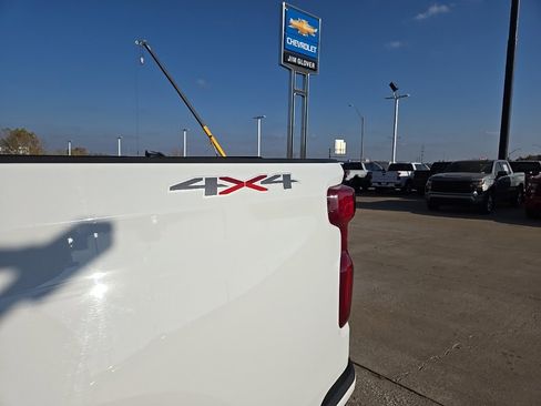 Used 2019 Chevrolet Silverado 1500 Custom w/ Custom Value Package image 34