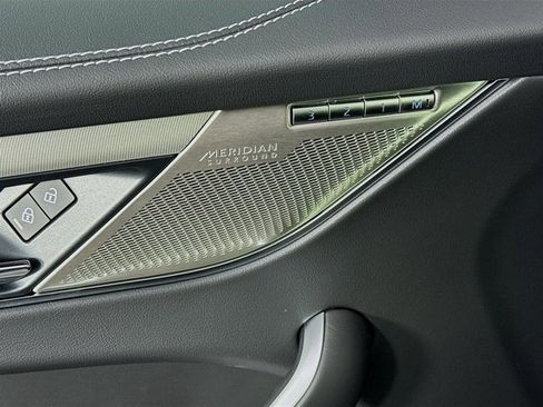 New 2026 Jaguar F-PACE R-Dynamic S image 21