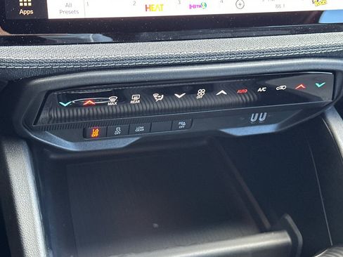 New 2026 Jeep Cherokee Laredo image 17