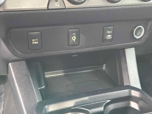 Used 2017 Toyota Tacoma TRD Off-Road image 28