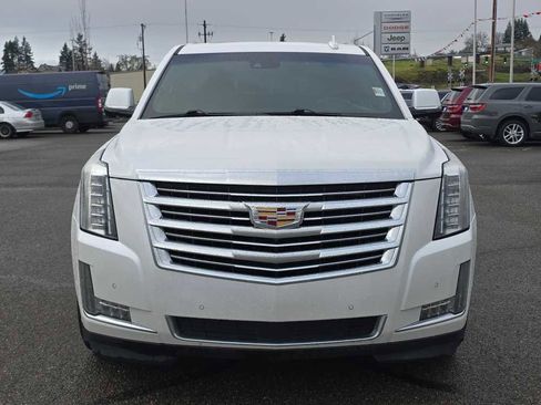 Used 2019 Cadillac Escalade ESV Platinum image 8