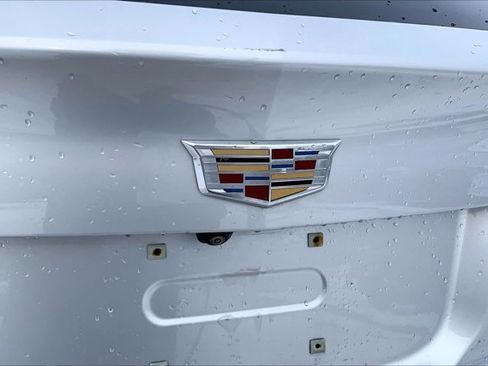 Used 2019 Cadillac XT4 Luxury w/ Cold Weather Package image 31