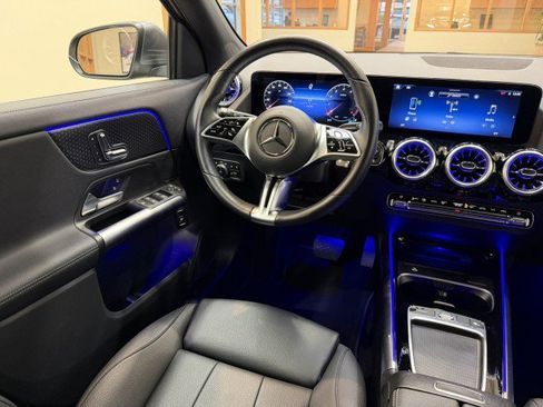 Certified 2025 Mercedes-Benz GLA 250 image 9