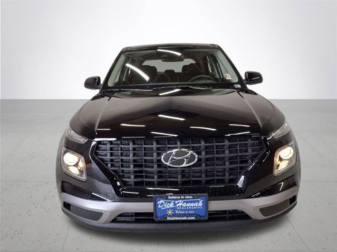 New 2026 Hyundai Venue SE FWD image 3