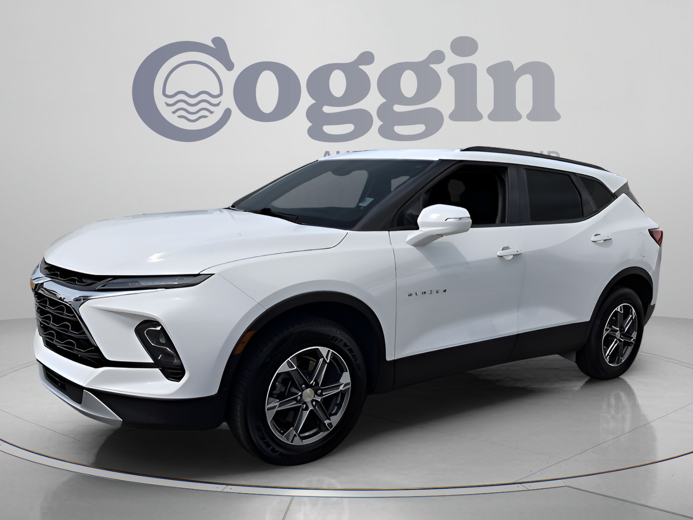 Used 2024 Chevrolet Blazer LT FWD image 1