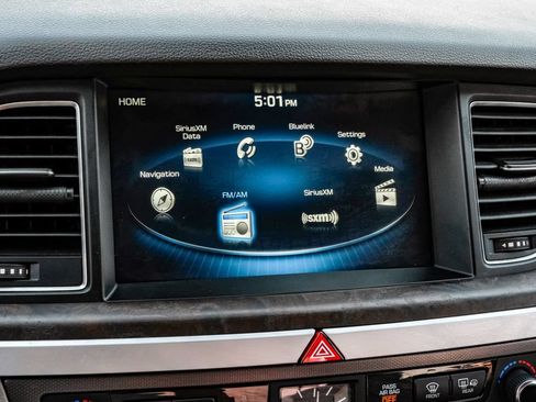 Used 2015 Hyundai Genesis 5.0 w/ Option Group 05 RWD image 29