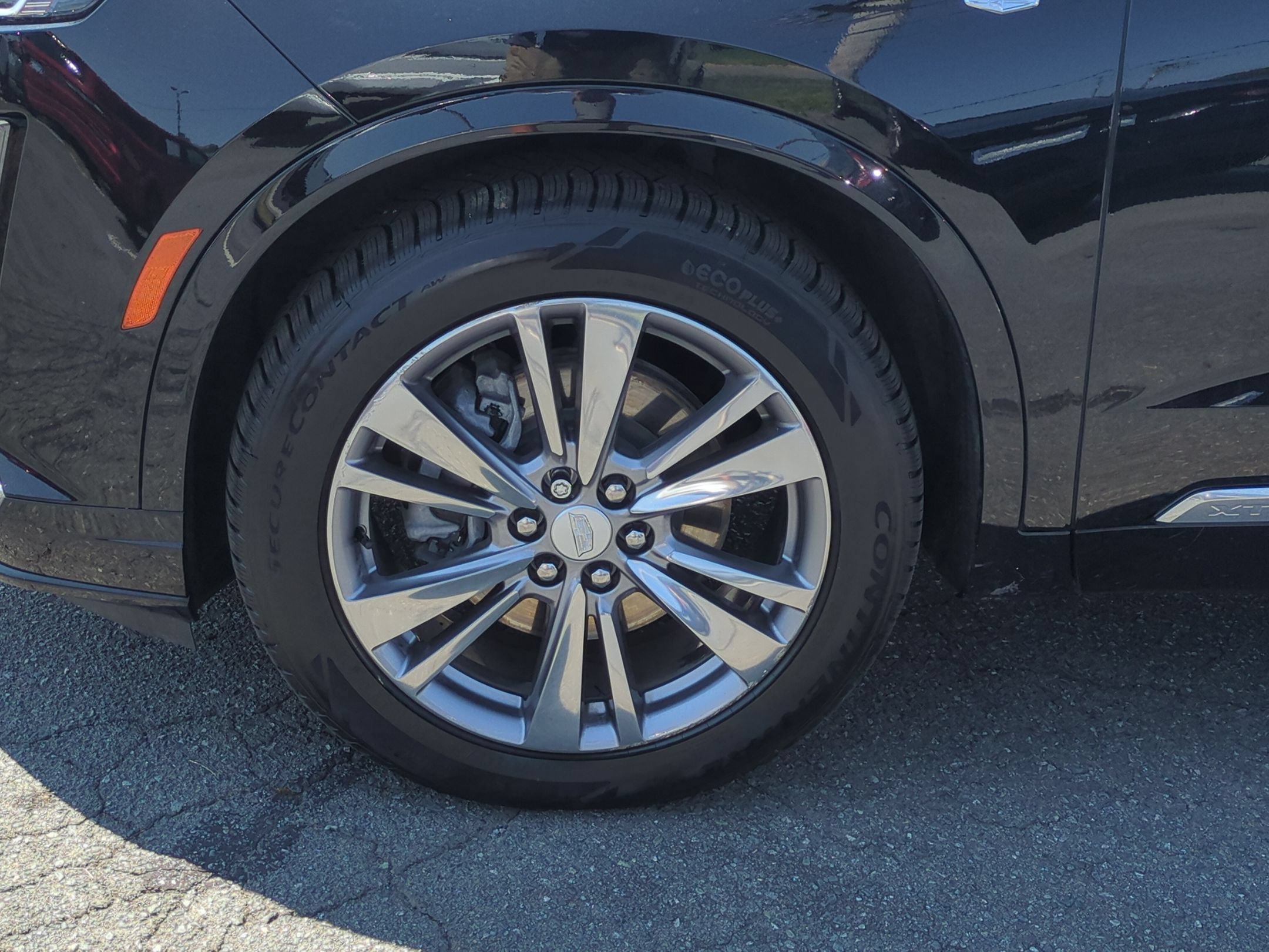 Certified 2024 Cadillac XT6 Premium Luxury AWD/4WD image 10
