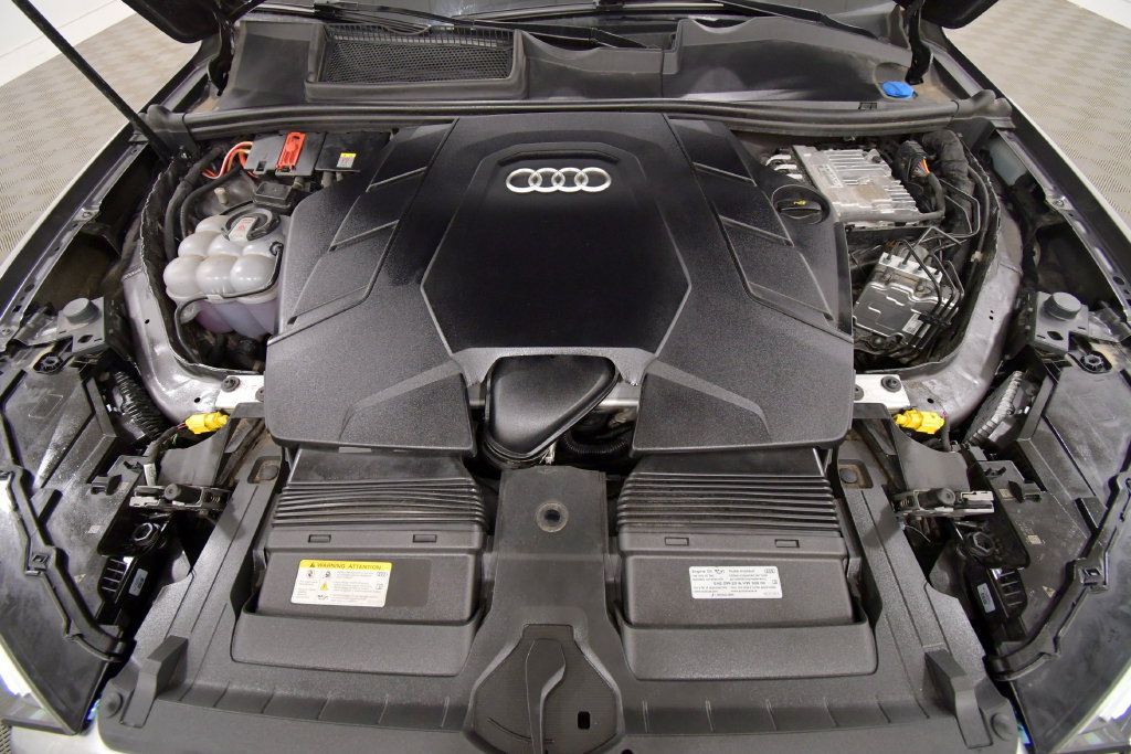 Used 2025 Audi Q7 3.0T Premium Plus AWD/4WD image 12