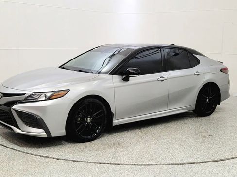 Used 2021 Toyota Camry XSE w/ Navigation Package image 3