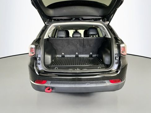 Used 2018 Jeep Compass Trailhawk w/ Leather Interior Group AWD/4WD image 29