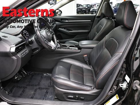 Used 2023 Nissan Altima 2.5 SR w/ SR Premium Package AWD/4WD image 14