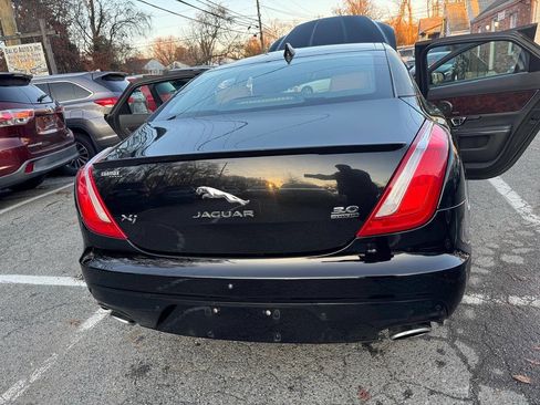 Used 2016 Jaguar XJ R-Sport image 6
