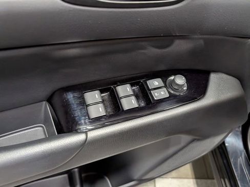 Used 2025 MAZDA CX-5 AWD 2.5 S w/ Preferred Package image 13