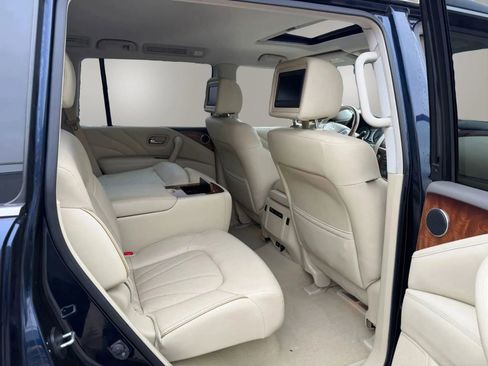 Used 2016 INFINITI QX80 4WD w/ Deluxe Technology Package image 10