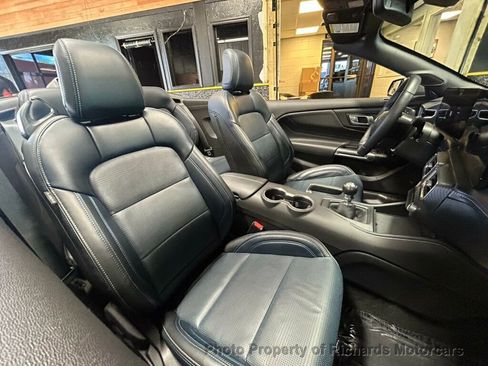 Used 2025 Ford Mustang GT Premium w/ GT Performance Package RWD image 24