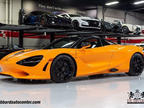 Used 2024 McLaren 750S Spider image 12