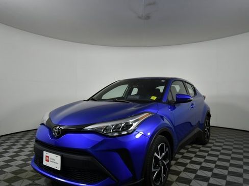 Used 2022 Toyota C-HR image 6