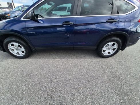 Used 2015 Honda CR-V LX image 9