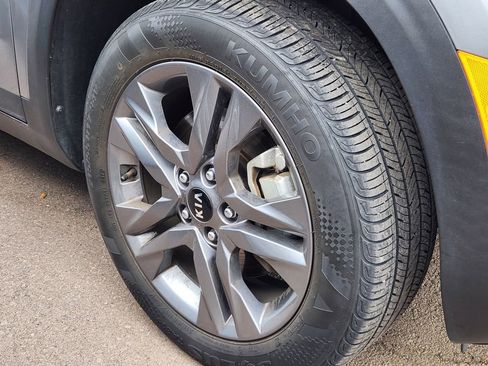 Used 2021 Kia Seltos S image 7