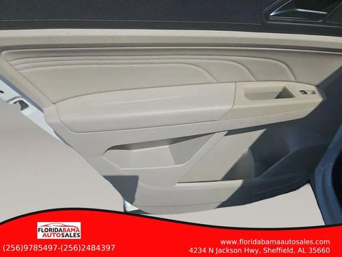 Used 2021 Volkswagen Atlas SE w/ Panoramic Sunroof Package FWD image 10