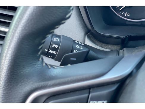 Used 2025 Subaru Outback Premium image 36