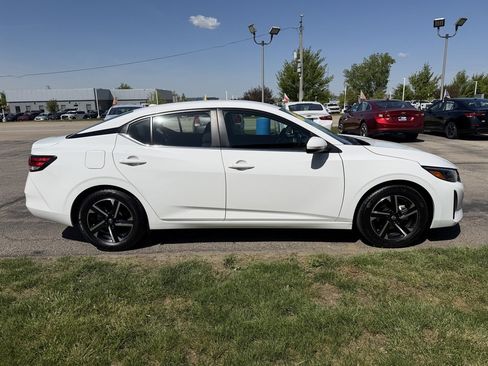 Used 2024 Nissan Sentra SV FWD image 6
