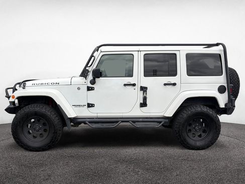 Used 2015 Jeep Wrangler Unlimited Rubicon image 2