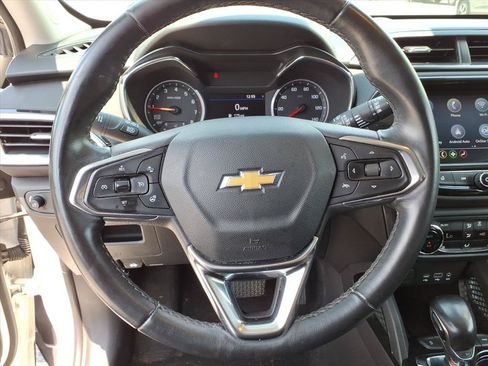 Used 2023 Chevrolet TrailBlazer LT AWD/4WD image 11