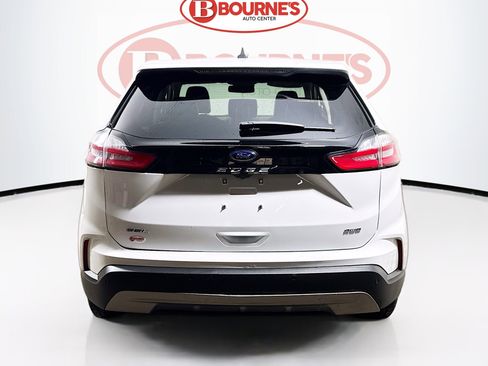 Used 2024 Ford Edge SEL image 9
