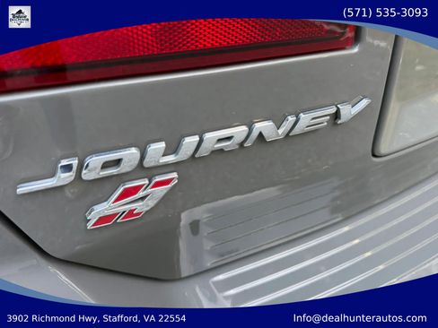 Used 2019 Dodge Journey Crossroad AWD/4WD image 9
