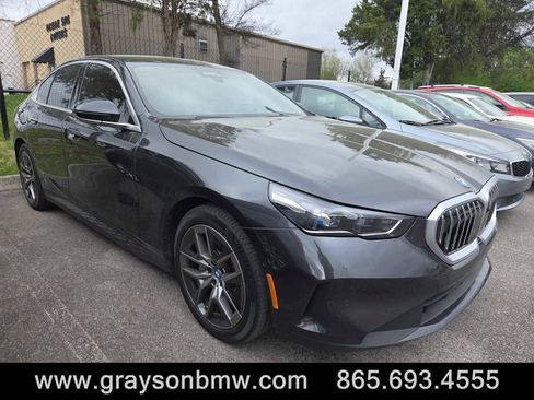 Used 2024 BMW i5 eDrive40i w/ Executive Package image 1